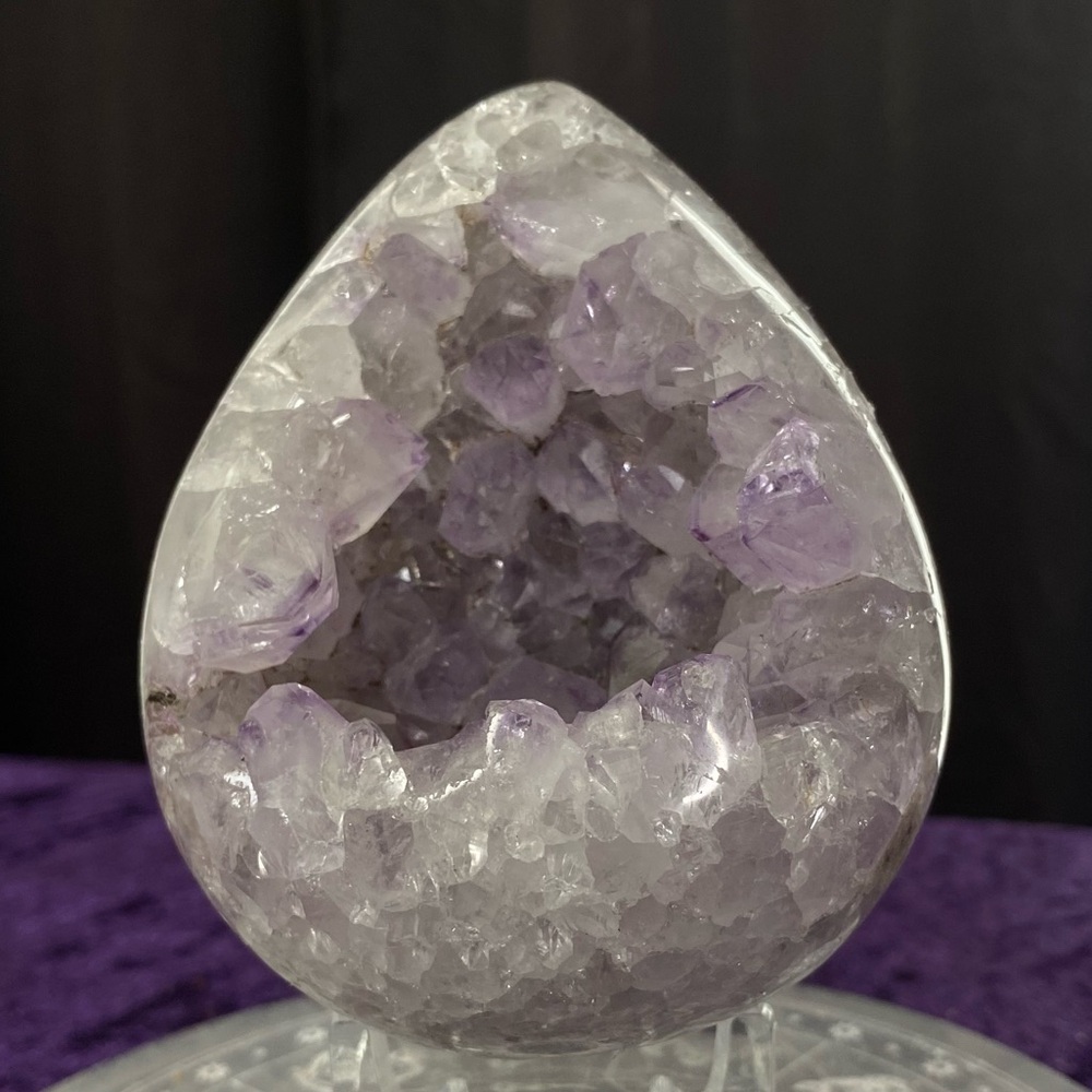 Amethyst Druzy Egg 💜🥚💜

DAE6